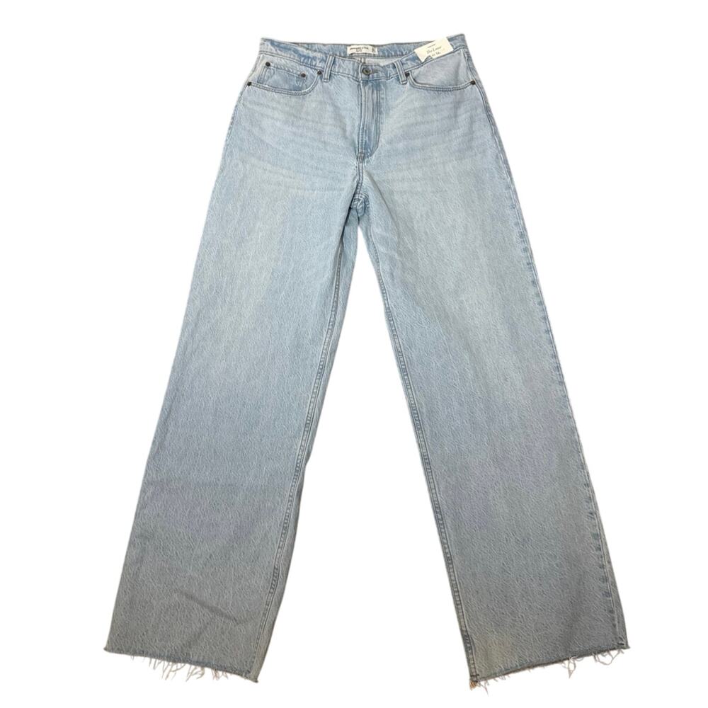 NWT Women's Size 12L/31 Abercrombie & Fitch The Loose High Rise Light Wash Jean - Picture 2 of 7